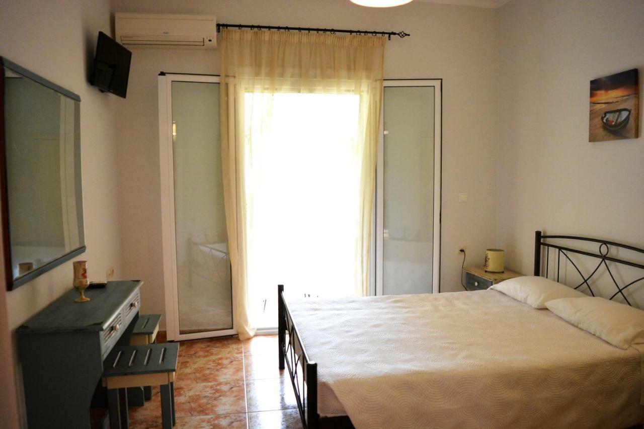Apartments Despina Sinarades Exterior photo